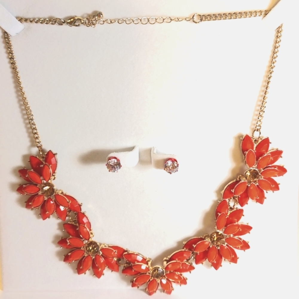 Flower Necklace with Gold Crystals & NWT Cubic Zirconia Earrings